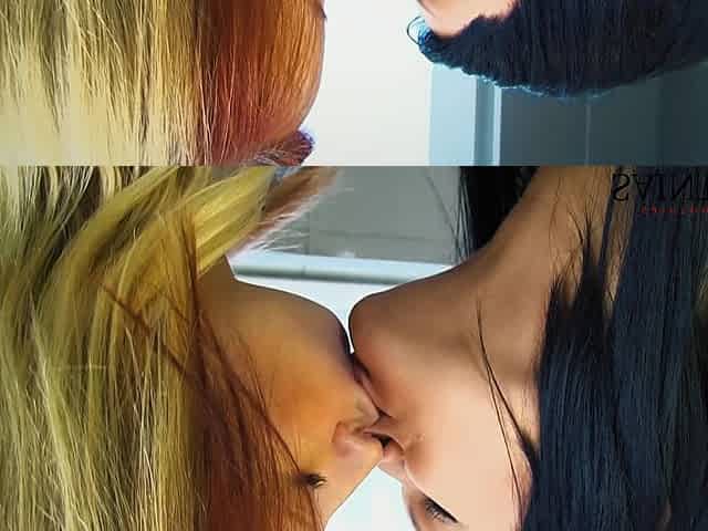 Nia Black and Minnie Manga Lez Out in a Bathtub