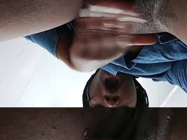 masturbating at work I'm liking it