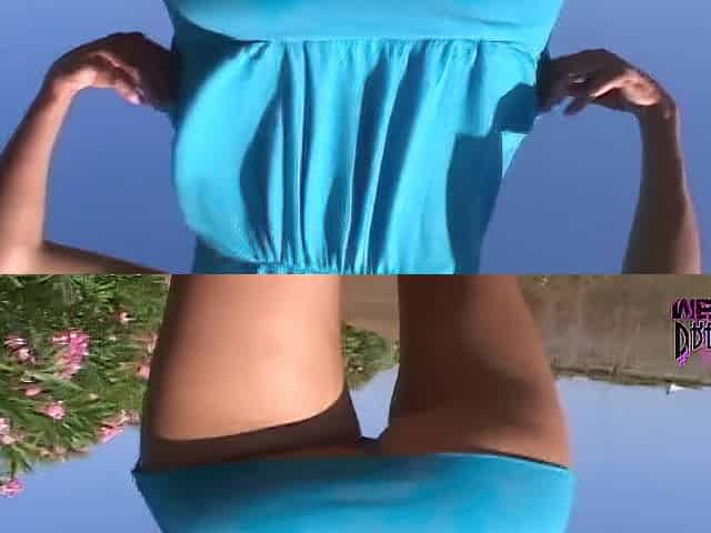 Outdoor vagina showing with sexy Amanda