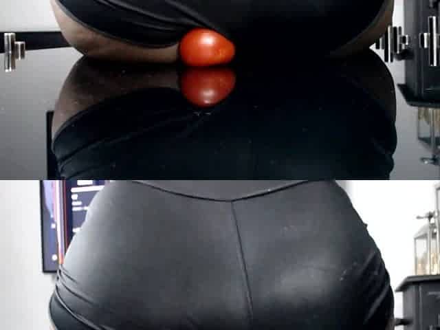 Crushing of Cherry: Balls Tomatoes