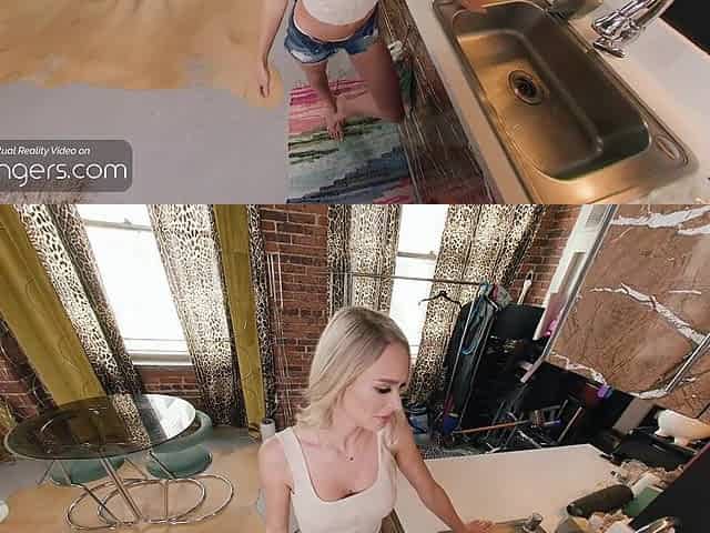 VR Bangers Vanna Bardot & Emma Hix Sexy Three-some Bang HD Porn