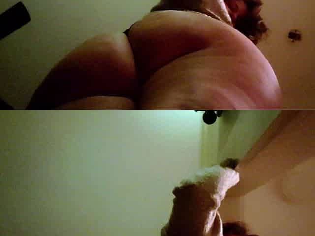 amateur vip ass masturbating on live webcam