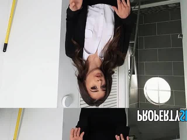 POV fuck with a hot teen Real Estate Agent in my future apartements