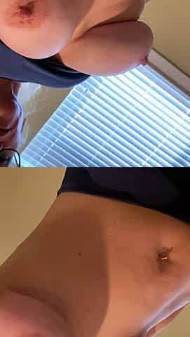 Amateur blonde having solo pleasure