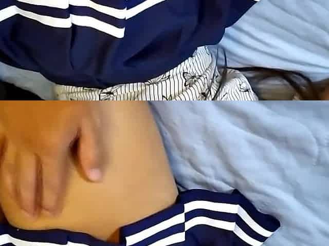 They give me a rich massage while I study