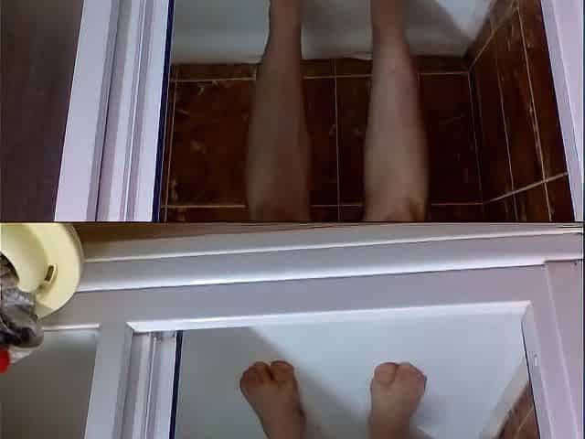 Dom Sweetblueyes Feet Fetish Play in the Shower