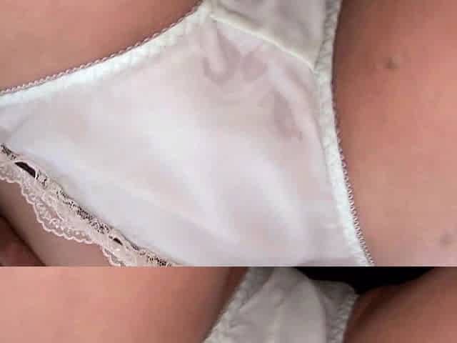 Japanese teen uses toys to pleasure pussy