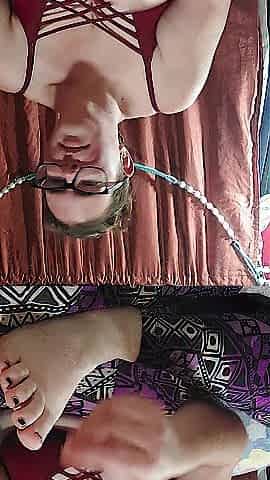 Foot Rub SFW cleavage