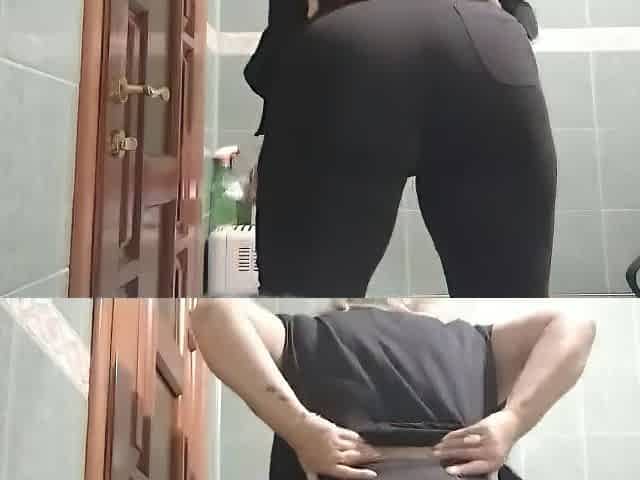 Bare large butt in public lavatory Hawt big beautiful woman