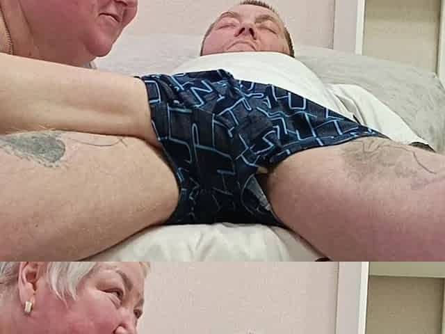 Neighbor Gives Blowjob to Enjoy Hot Cum