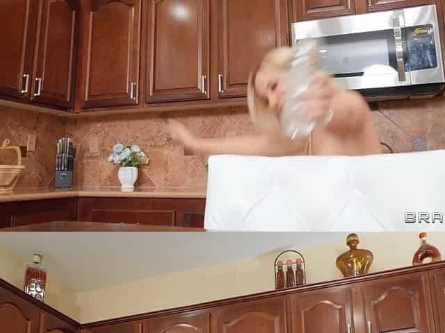 Life Of A Bimbo: Scott Nails Busty Blonde MILF Savannah Bond in the Kitchen