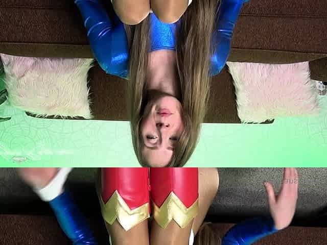 Brunette solo masturbation on webcam