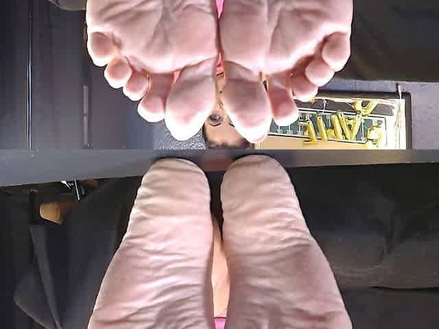 Consummate Barefoot Wrinkled Soles