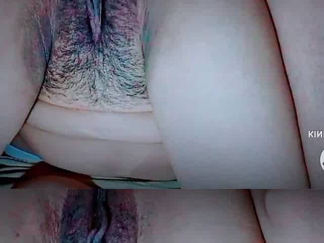 Putting a Lot of Vegetables Inside the Sexy Pussy