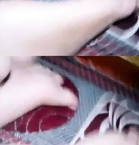 Arab Girl's Hot Milk and Feet Webcam Show