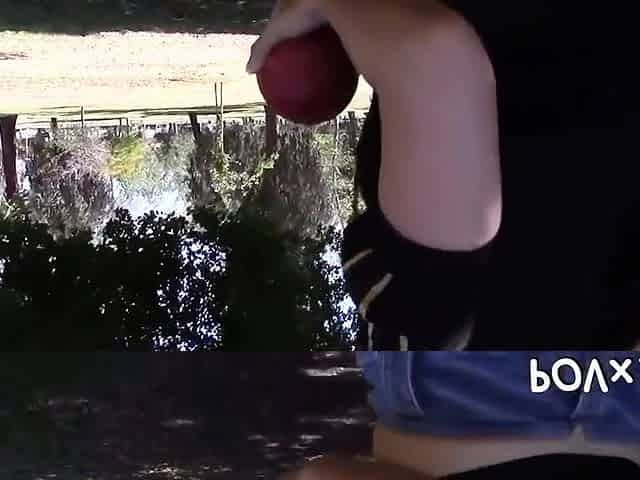 Wet Pussy Hole Gets Licked