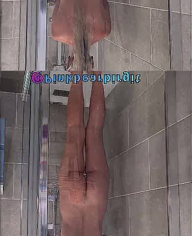 REAL AMATEUR mother I'd like to fuck taking a shower and u may notice that there's smth shiny added into ass