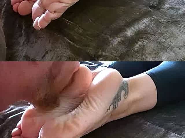 World Goddess Cumming On Smelly Goddess Soles Custom Clip