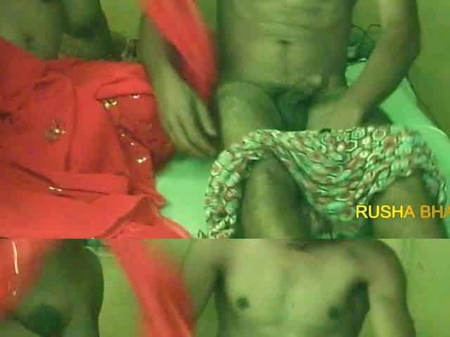 Desi Bhabhi Hot Sexcy Figure Sex in Red Sharee XXX Hindi Audio Full Video