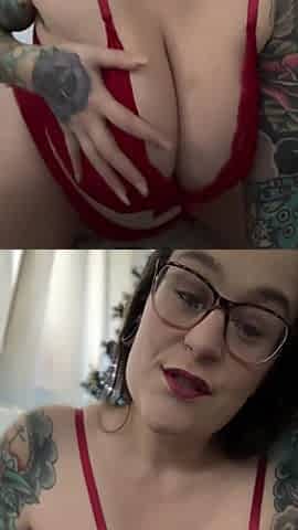 Pregnant Elizabethhunny Fingers Her Hairy Pussy