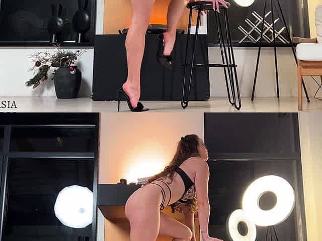 Beautiful brunette in sexy solo fingering masturbation 1 wmv