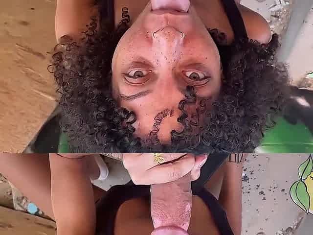 BJ quickie at abandon water park