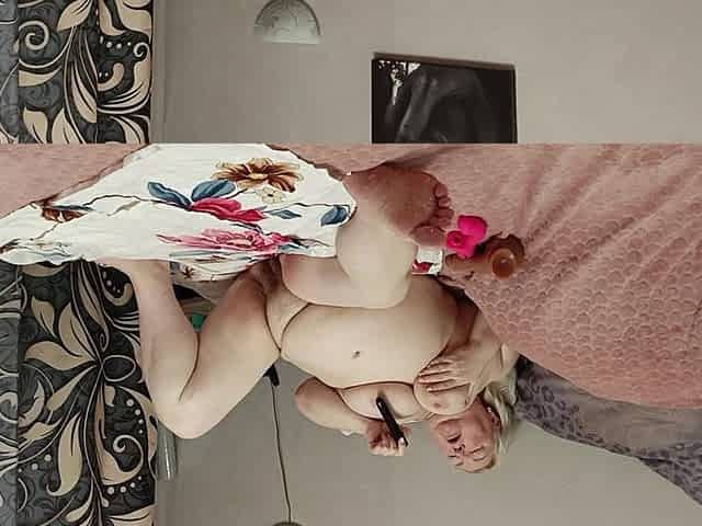 I Watch My Neighbor Masturbate Her Big Pussy with Toys