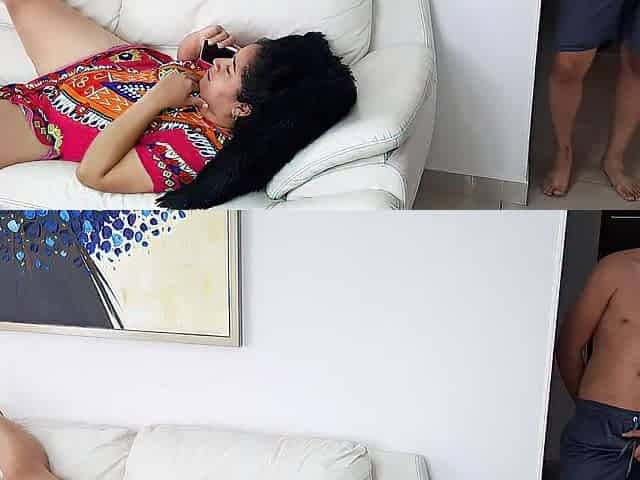 I masturbate watching my stepsister, I wish her to suck my penis