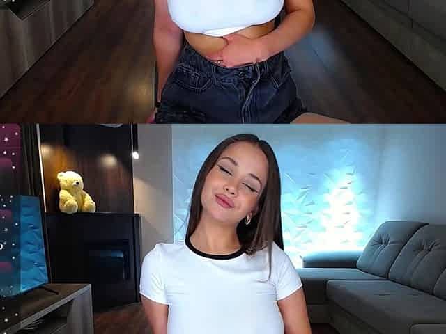 Brunette Couch Webcam Solo Fun Masturbating