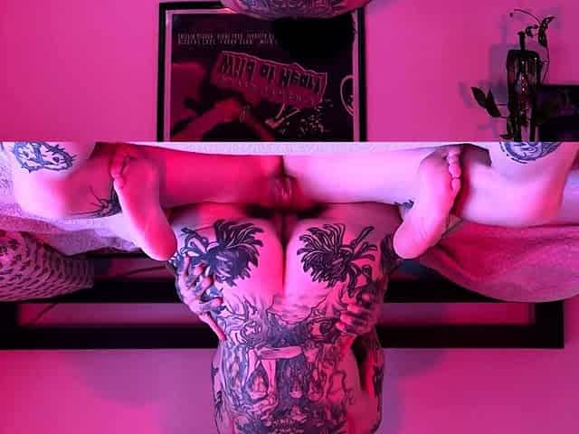 StripCamFun Webcam Amateur MILF Lesbians Free Blonde Porn