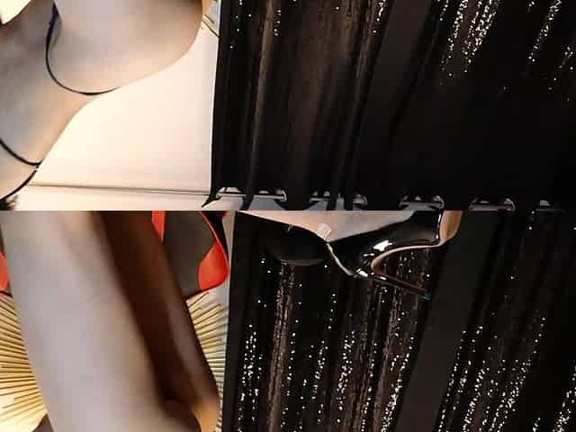 Shopping Black Patent Leather Pumps #1 - Ita - No Editing
