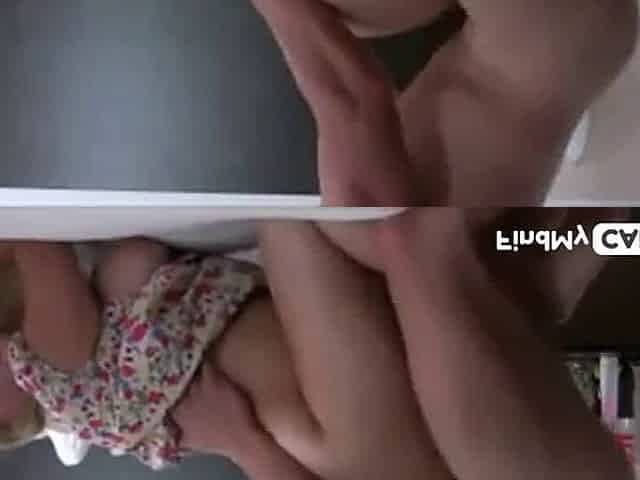 Blonde Amateur Girl Shows Off on Webcam