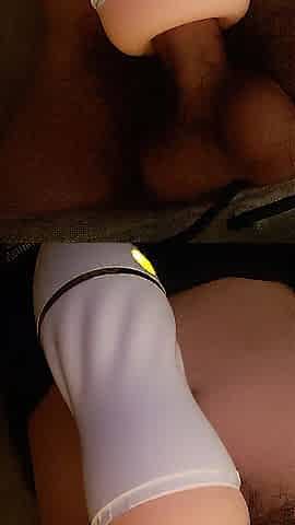 Probando juguete raunchy