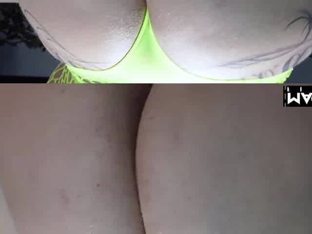 Sticking Various Dildos in Twat and Large Booty