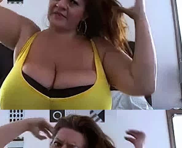 Big Boobs on Webcam - Oops Moment Caught at 4:00