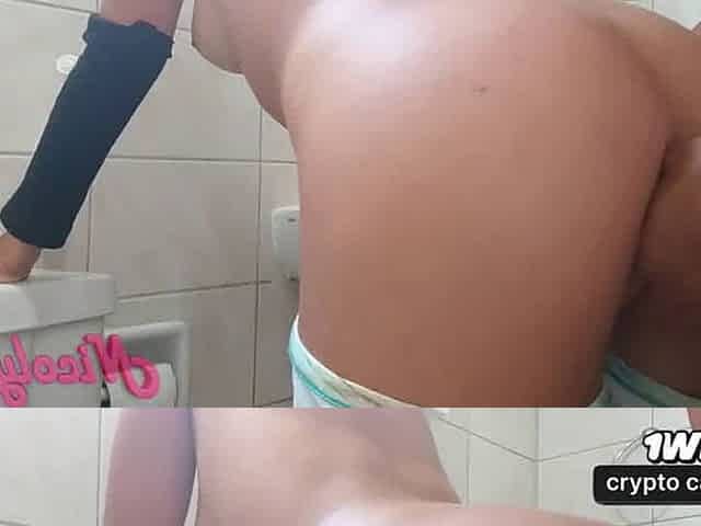Step-sister secretly plowed in the bathroom and took two money-shots in her pussy