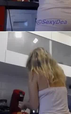 Sexydea in the Kitchen