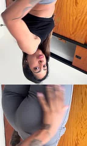 Hot amateur webcam teen masturbates for their fans