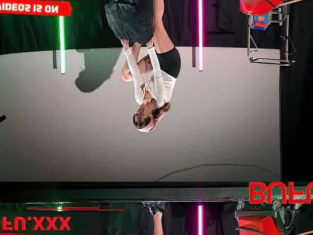 BUFU XXX. Stripping and giving anal to become a star