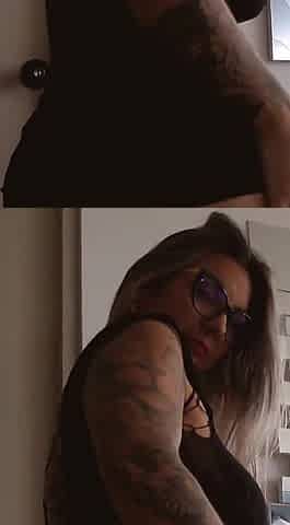 MILF Masturbates with Her Sex Machine Until She Explodes in a Huge Squirt
