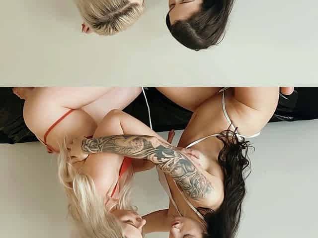 Blonde and brunett lesbian babes toying