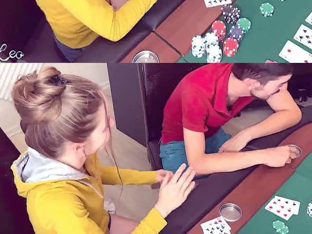 UNDRESS POKER Homemade - Je gagne mais il me DETRUIT quand meme la CHATTE avec sa GROSSE BITE