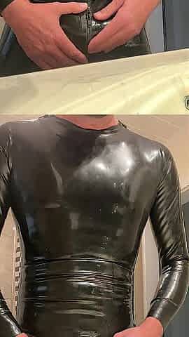 Latex costume finish