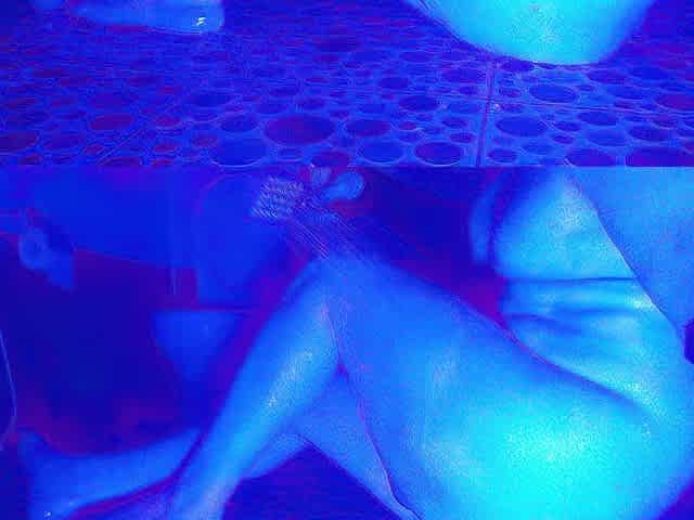 Bath Butt Femboy Below The Hawt Shower Enjoying Her Own Body