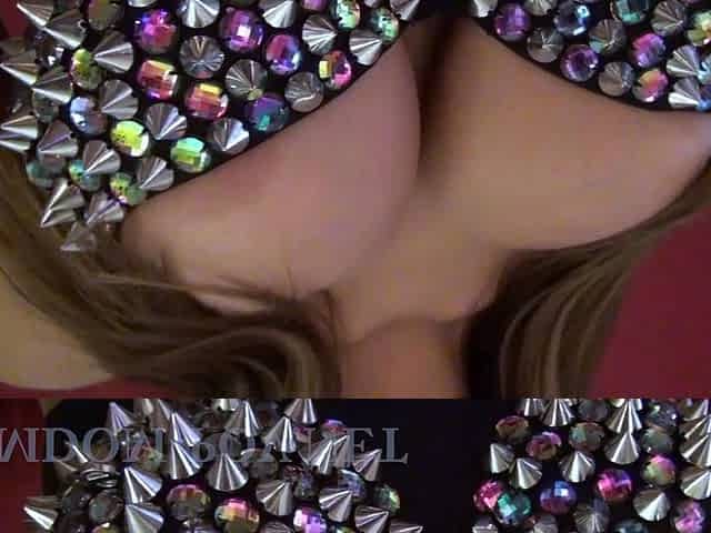 Amateur Big Boobs jerks Big Dick