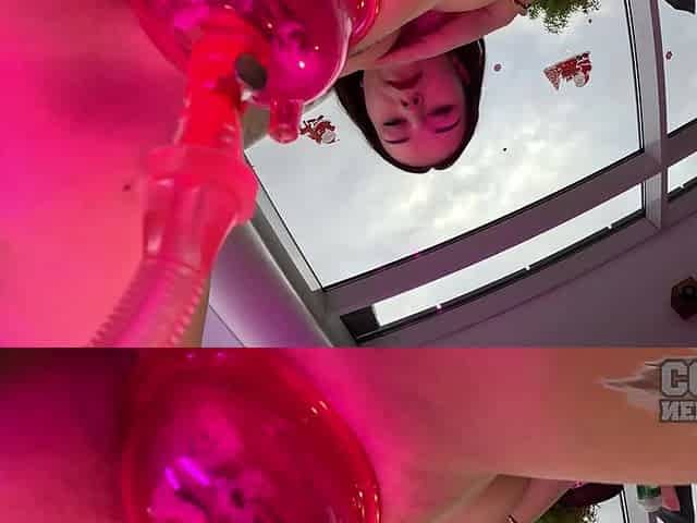 Vanessa Klein Tries Fetish Masturbation With Pussy Pump Suction And A Dildo