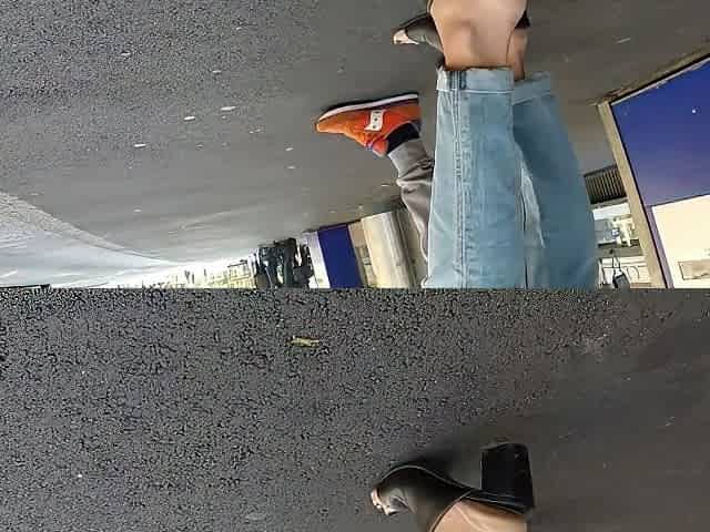 BEST 2018 SEXY TEEN MILF LEGS CROSSED TOES AMATEUR VOYEUR CANDID FEET 116