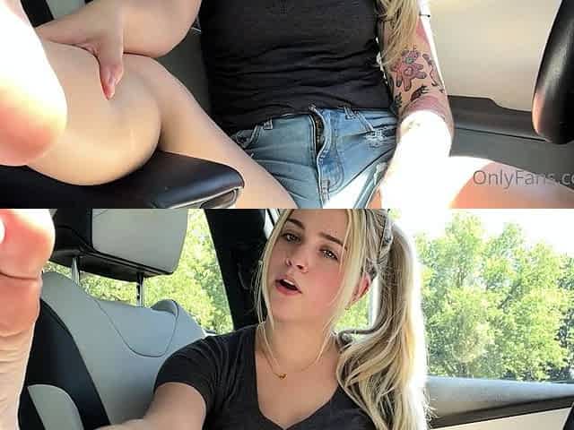 Sleaze blonde has the kinky foot fetish
