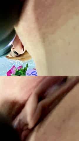 Close up solo beauty toying ass
