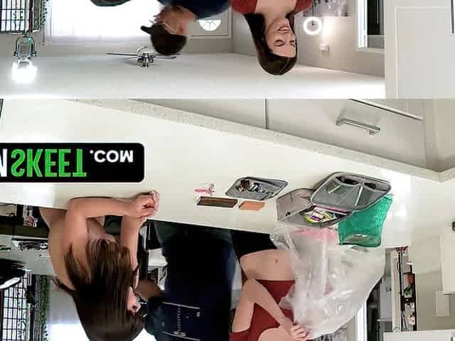 Tiny Fiona Frost & Mochi Mona Share Dong In Sexy Three-some